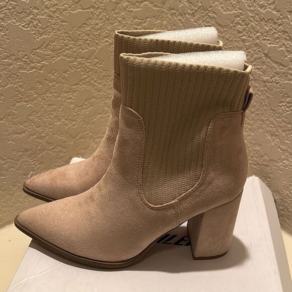 Athlefit Womens 7.5 Pointed Toe Sock Booties Beige Nude Tan Suede Block Heel New - Picture 2 of 9